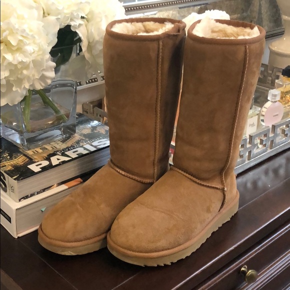 SOLD Ugg Classic Tall Camel boot - Picture 5 of 5
